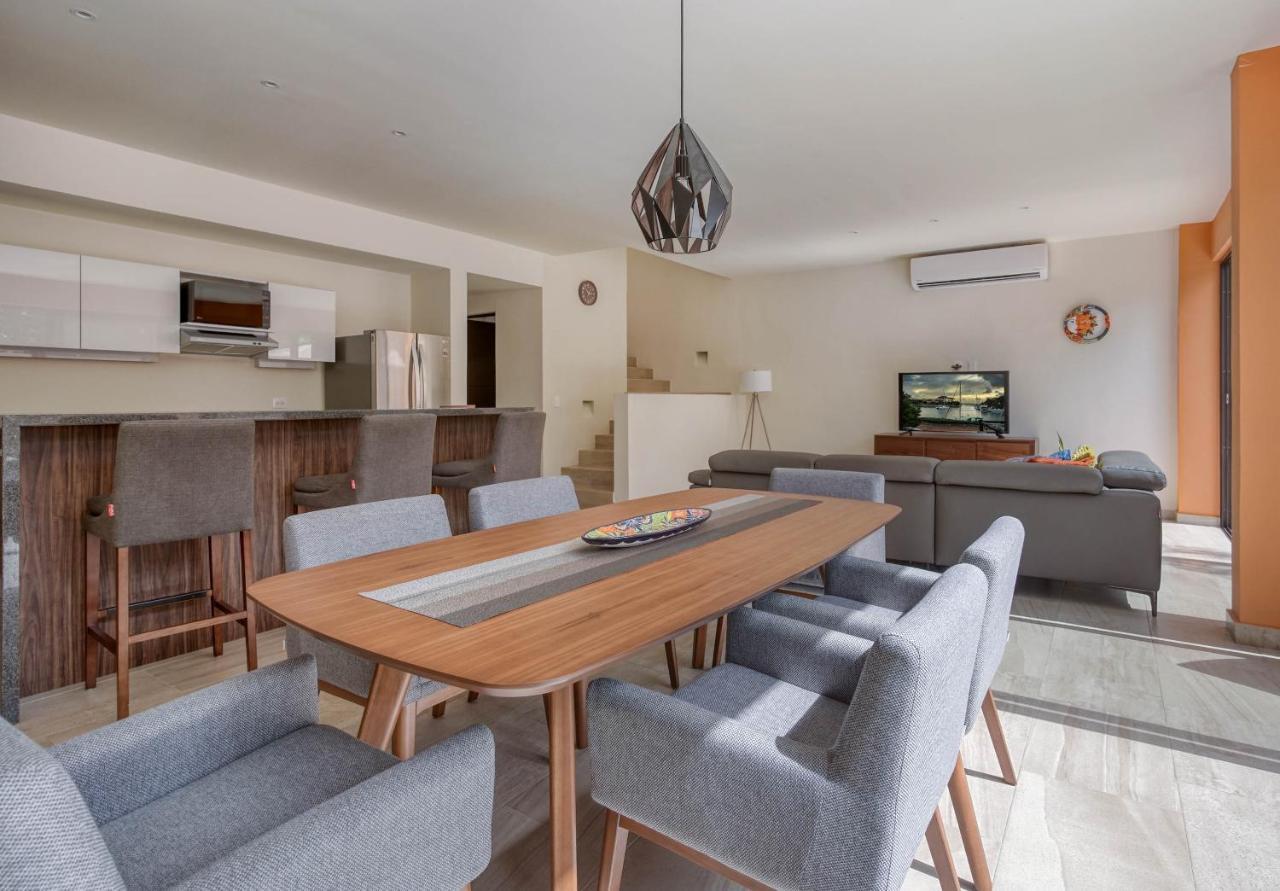 Villa Brand New 3br 3ba House With Private Pool By Simply Comfort *